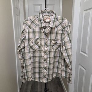 Wrangler Cotton Blend Green and Cream Plaid Shirt